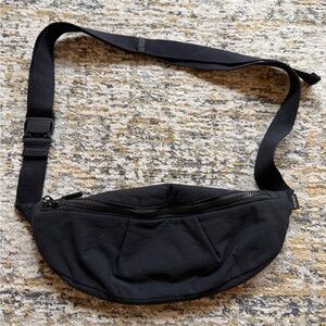 Athleta Black Nylon Fanny Pack Crossbody